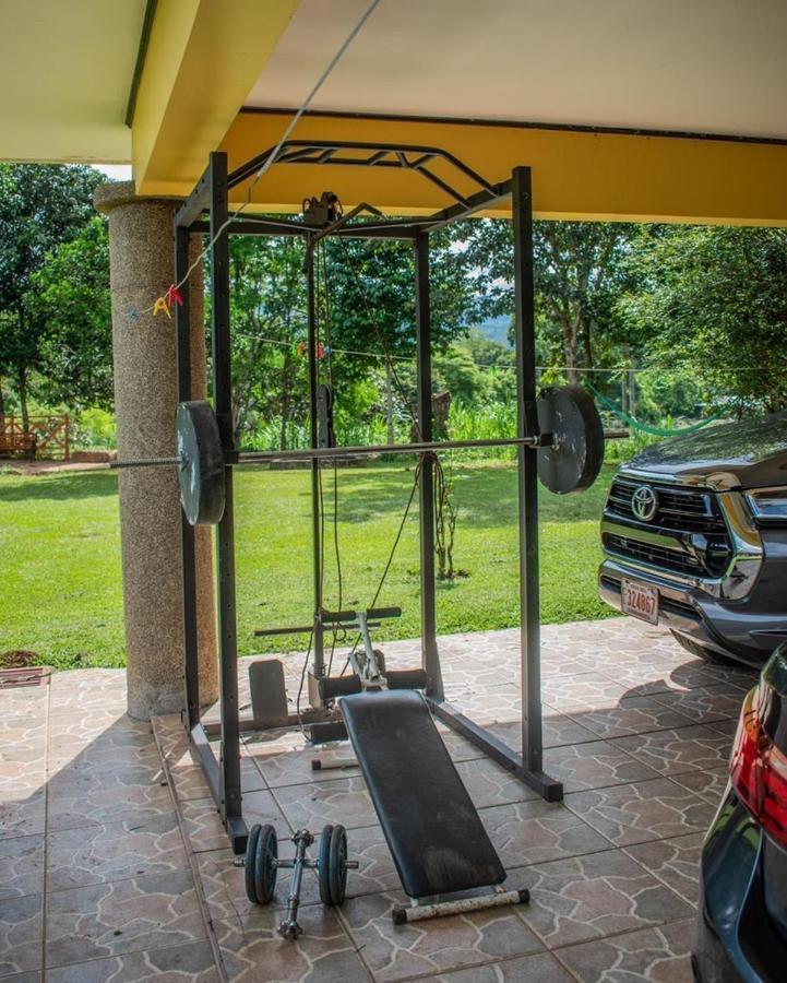 Linda Casa De Verano Con Amplias Zonas Verdes San Isidro De El General Eksteriør bilde