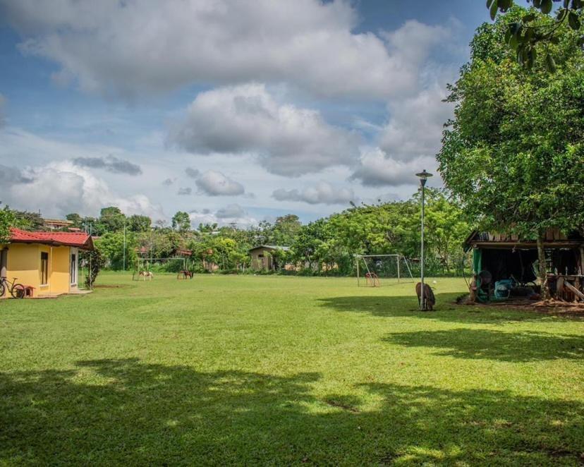 Linda Casa De Verano Con Amplias Zonas Verdes San Isidro De El General Eksteriør bilde